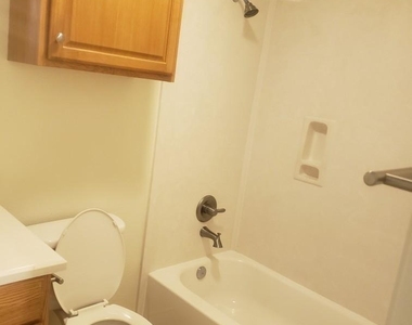 717 N Marshall Lane - Photo Thumbnail 9