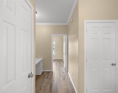 2610 Mandi Court - Photo Thumbnail 18