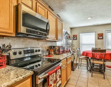 5302 Palo Duro Drive - Photo Thumbnail 10