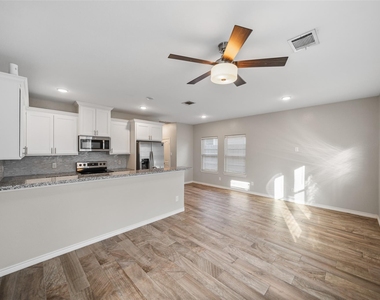 16928 Kempwood - Photo Thumbnail 1