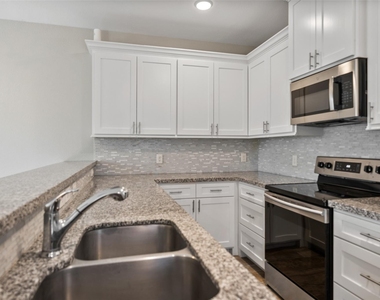 16928 Kempwood - Photo Thumbnail 18