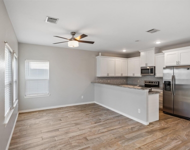16928 Kempwood - Photo Thumbnail 13