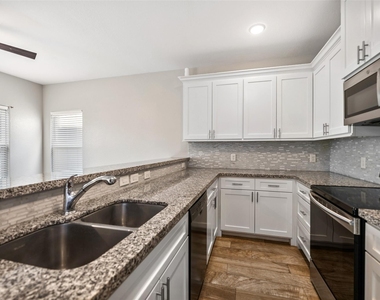 16928 Kempwood - Photo Thumbnail 15