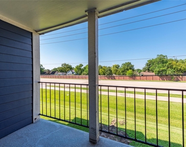 18519 Egret Bay Boulevard - Photo Thumbnail 18