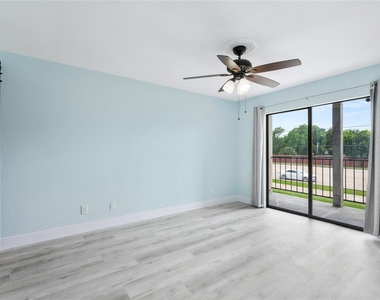 18519 Egret Bay Boulevard - Photo Thumbnail 17