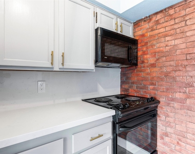 18519 Egret Bay Boulevard - Photo Thumbnail 14