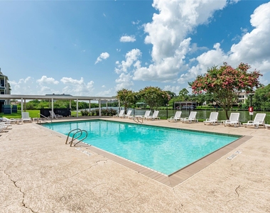 18519 Egret Bay Boulevard - Photo Thumbnail 27