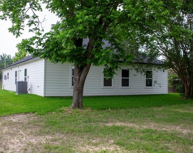 106 Runnels Street - Photo Thumbnail 37