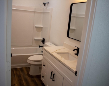 106 Runnels Street - Photo Thumbnail 26