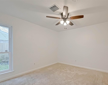 12111 Poulson Drive - Photo Thumbnail 23