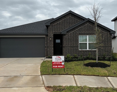 3934 Winterbourne Way - Photo Thumbnail 1
