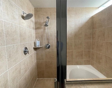 2918 Commerce Street - Photo Thumbnail 15