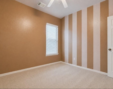 14215 Jaubert Court - Photo Thumbnail 7