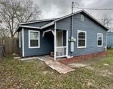1405 Rice Street - Photo Thumbnail 8