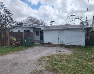 9021 Lomax Street - Photo Thumbnail 2