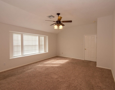 2207 Ames Street - Photo Thumbnail 12