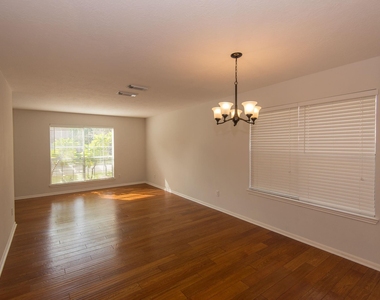 2207 Ames Street - Photo Thumbnail 5