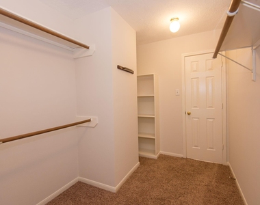 2207 Ames Street - Photo Thumbnail 16