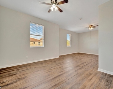 10245 S Golden Elm Drive - Photo Thumbnail 40