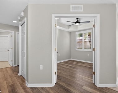 3111 Meandering Way - Photo Thumbnail 15