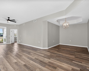 3111 Meandering Way - Photo Thumbnail 9