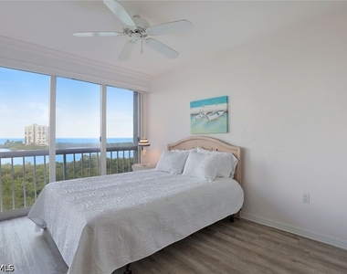 5501 Heron Point Drive - Photo Thumbnail 14