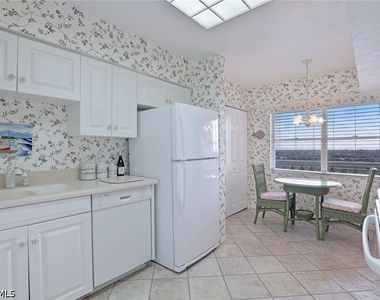 5501 Heron Point Drive - Photo Thumbnail 8