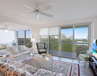5501 Heron Point Drive - Photo Thumbnail 3