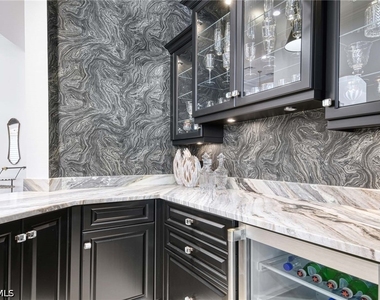 9013 Terranova Drive - Photo Thumbnail 16