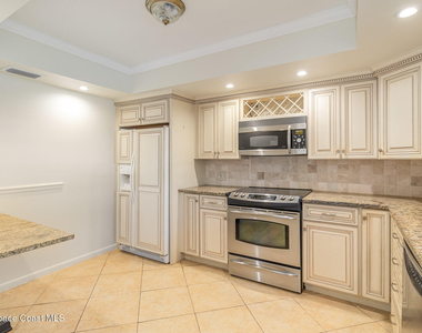 446 Blue Jay Lane - Photo Thumbnail 5