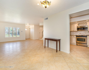 446 Blue Jay Lane - Photo Thumbnail 4