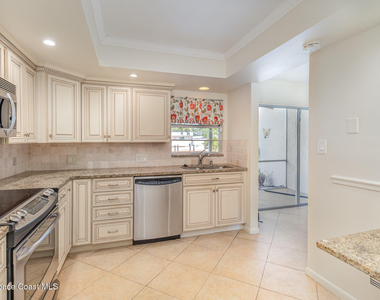 446 Blue Jay Lane - Photo Thumbnail 6