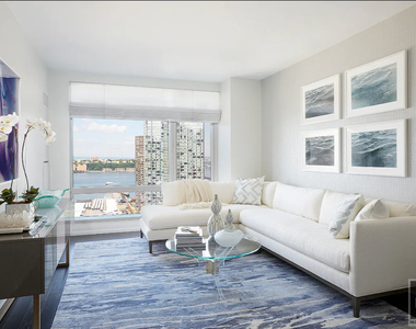 10th Avenue - Photo Thumbnail 1