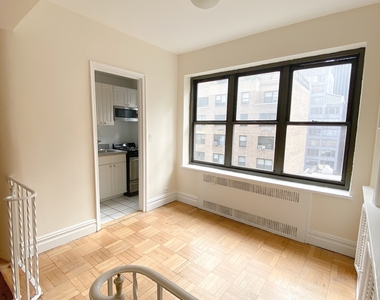East 56 Street - Photo Thumbnail 1
