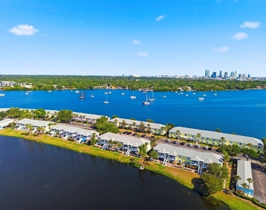 201 Pompano Drive Se - Photo Thumbnail 59