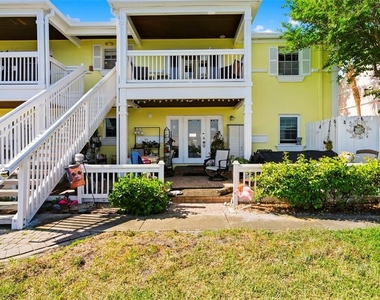 201 Pompano Drive Se - Photo Thumbnail 38