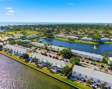 201 Pompano Drive Se - Photo Thumbnail 55