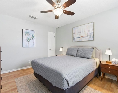 201 Pompano Drive Se - Photo Thumbnail 25