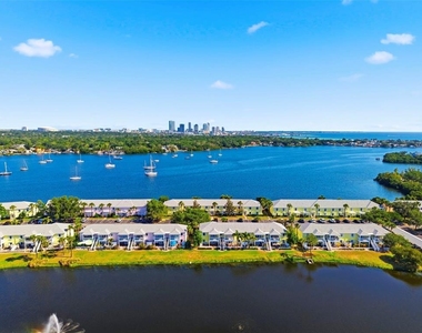 201 Pompano Drive Se - Photo Thumbnail 52