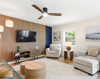 201 Pompano Drive Se - Photo Thumbnail 17