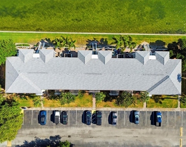201 Pompano Drive Se - Photo Thumbnail 51