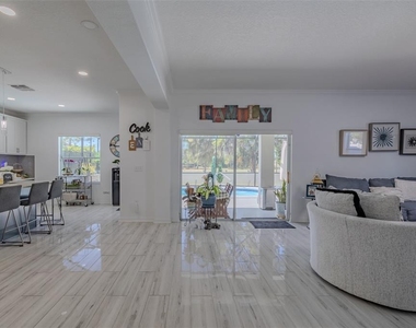 13804 Trull Way - Photo Thumbnail 7