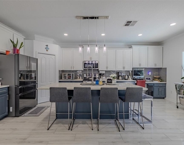 13804 Trull Way - Photo Thumbnail 9
