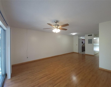 7505 Pitch Pine Circle - Photo Thumbnail 9