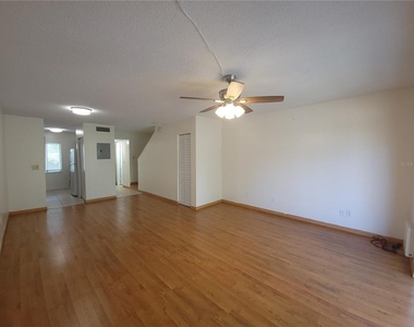 7505 Pitch Pine Circle - Photo Thumbnail 8