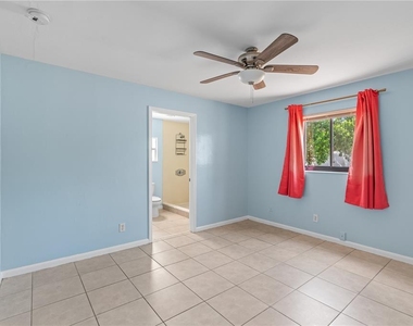 3711 W Leila Avenue - Photo Thumbnail 16