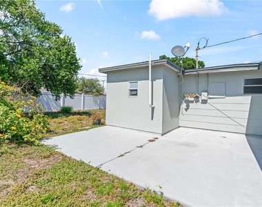 3711 W Leila Avenue - Photo Thumbnail 23