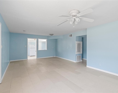 3711 W Leila Avenue - Photo Thumbnail 8