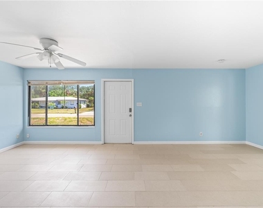 3711 W Leila Avenue - Photo Thumbnail 4