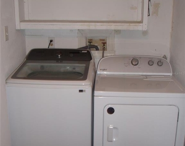 6468 Bonnie Bay Circle N - Photo Thumbnail 16